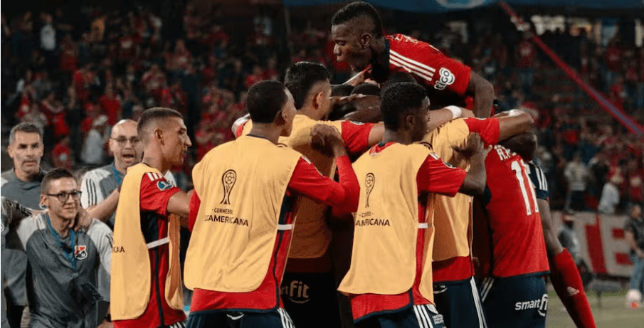 Palestino e Independiente Medellín se enfrentan en los octavos de final de la Copa Sudamericana