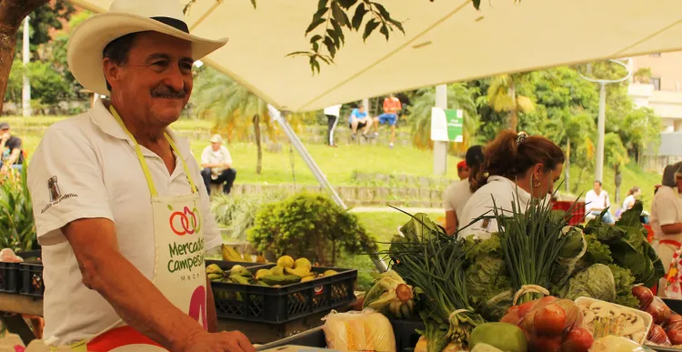 Mercados campesinos en Junín: homenaje a las madres y a la cultura local