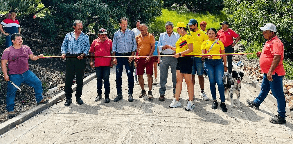 Mejoramiento vial en vereda Ojo de Agua