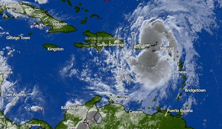 La tormenta tropical Ernesto se convierte en huracán