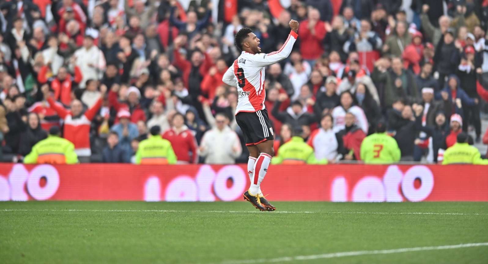 Miguel Borja sigue en racha y tiene mejor promedio goleador que Kylian Mbappé