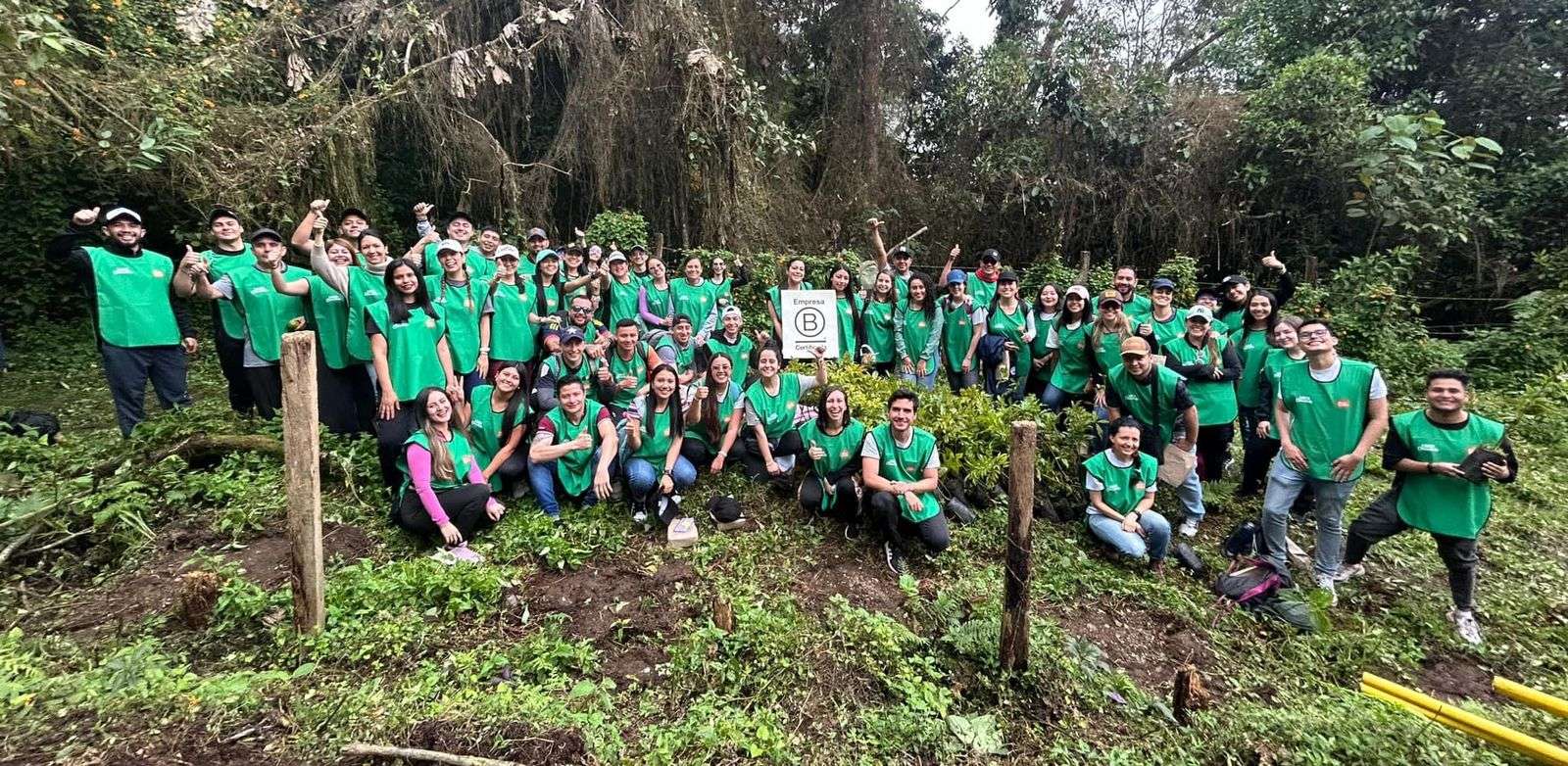 Jornada de Siembra en San Antonio del Tequendama Promueve la Restauración del Bosque de Niebla