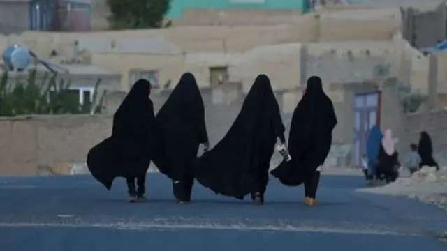 Los talibanes imponen un clima de miedo en Afganistán