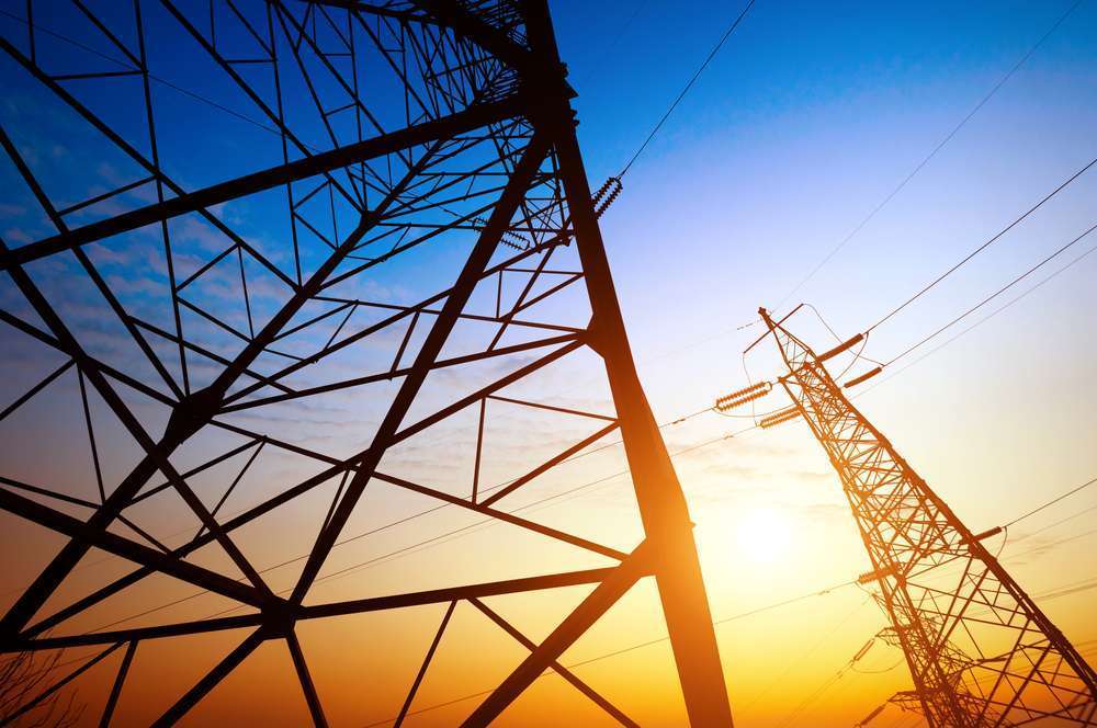 Generadores de energía urgen acción gubernamental ante riesgo de racionamiento por fenómeno de El Niño