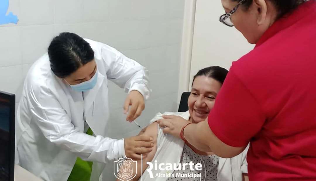 Éxito en la jornada departamental de vacunación en Ricaurte