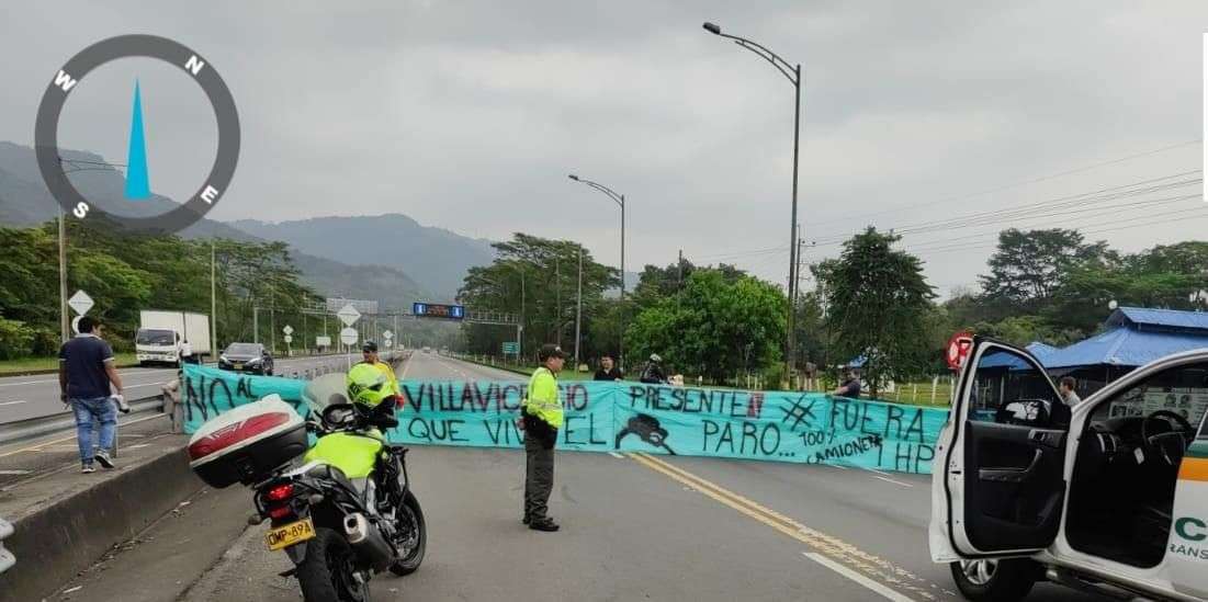 Sujetos están atacando a camioneros en la entrada a Bogotá por la vía al llano