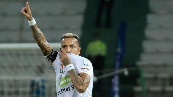 Dayro le recortó a Falcao en la lucha por ser el máximo goleador colombiano