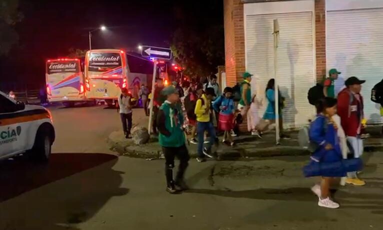Más de 4.000 Emberá llegan a Bogotá y ocupan el CAN