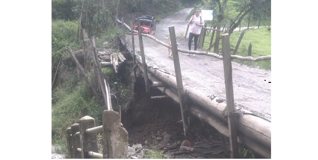 Avanza el proceso para la reconstrucción del puente de Quebrada Grande en Gachetá