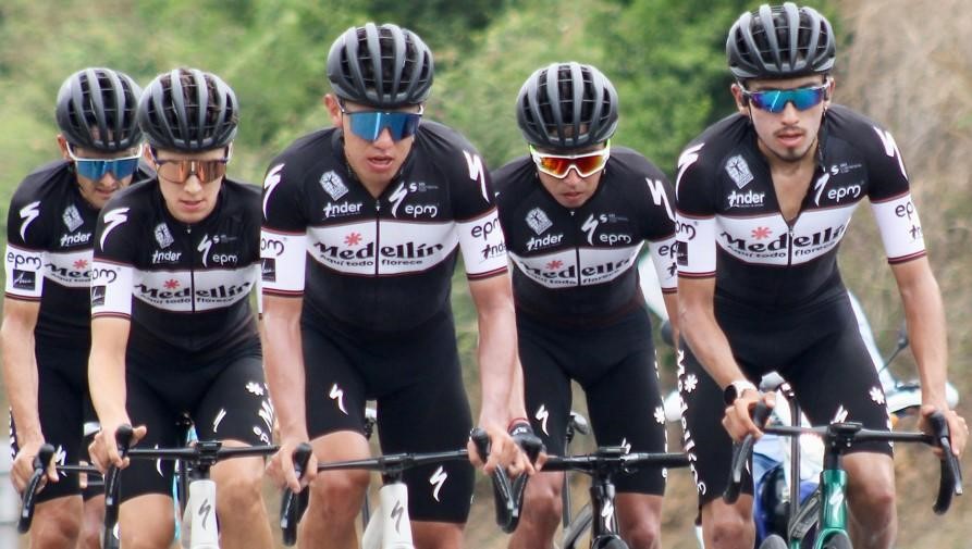 Un equipo colombiano es líder del ranking de la Unión Ciclista Internacional