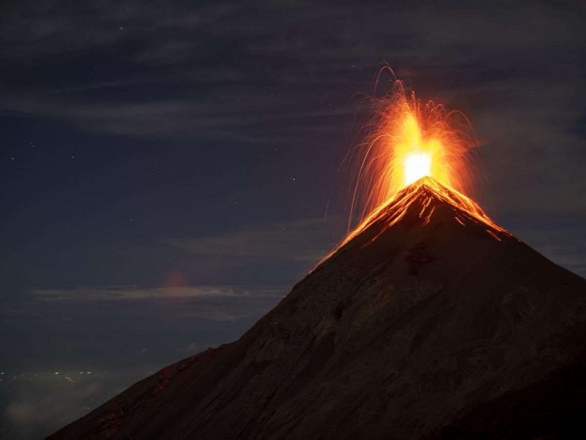 Evacuaciones en Guatemala tras fuerte erupción del Volcán de Fuego