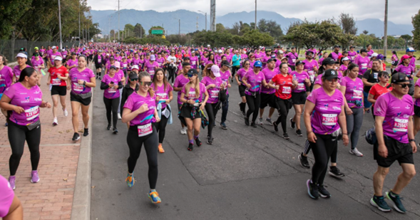 Mujeres de yacopí fortalecen el liderazgo a través del deporte