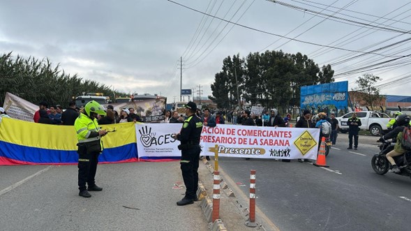 Protesta de comerciantes en Funza genera bloqueos en la vía a Siberia