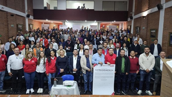 Autoridades y comunidad en Ubaté firman compromiso por la transparencia