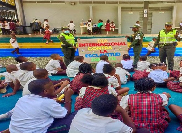 Nuevo decreto ajusta jornada escolar y laboral en colegios públicos de Colombia