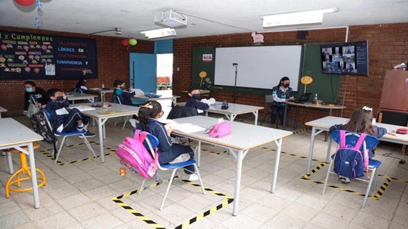 Buscan cambiar horarios escolares para mejorar calidad de vida de estudiantes