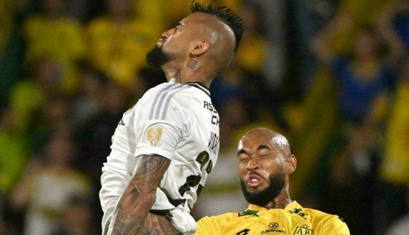 Bucaramanga empató y Once Caldas perdió en el inicio de la Libertadores y Sudamericana