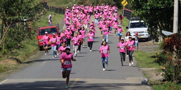Más de 5.000 mujeres participaron en la Carrera de la Mujer en Cundinamarca