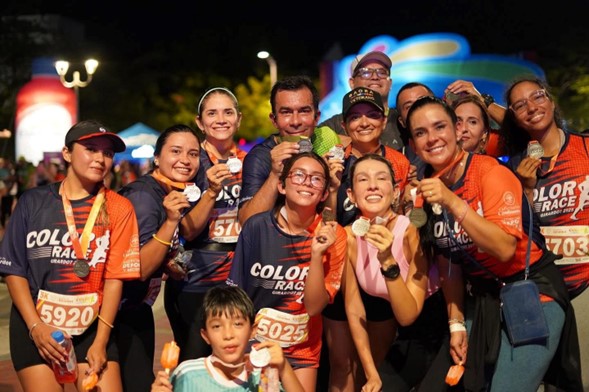 Más de 2.000 atletas llenaron de color las calles en el Color Race Girardot 2025