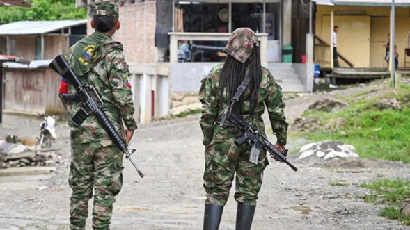 Enfrentamientos entre grupos armados en Versalles, Tibú