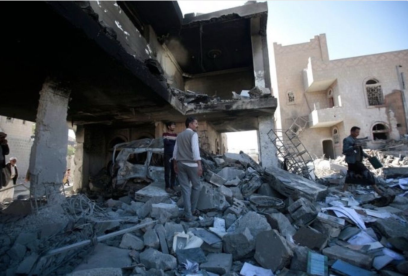 68 migrantes muertos y 47 heridos deja ataque aéreo estadounidense en Yemen 