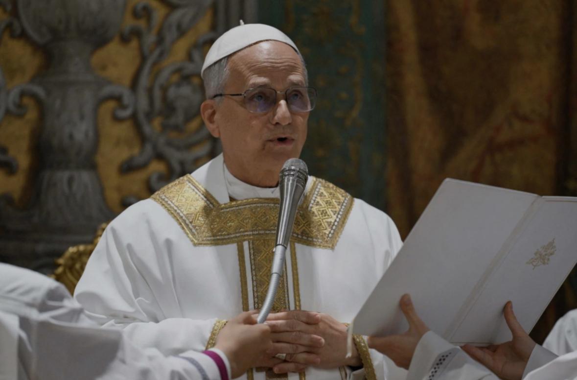 El papa León XIV celebra primera eucaristía