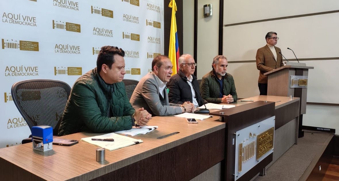 Segundo intento del Gobierno Nacional para conseguir la aprobación de la  Consulta Popular