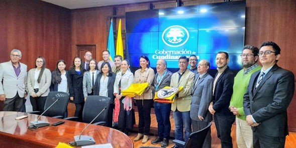 Maestros viajan a Corea para revolucionar la enseñanza con tecnología
