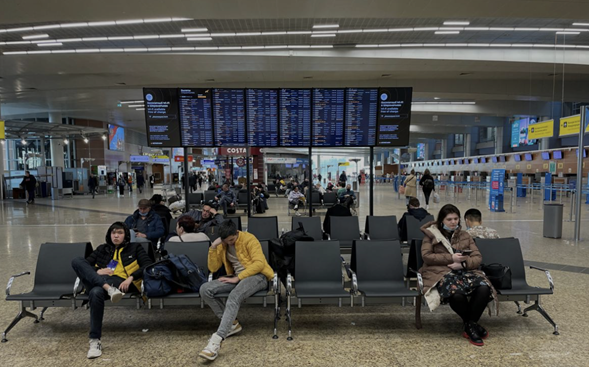 Ataque con drones obliga a cerrar aeropuertos en Moscú