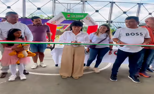 Villas del Nuevo Siglo estrena cubierta en cancha deportiva en la Mesa