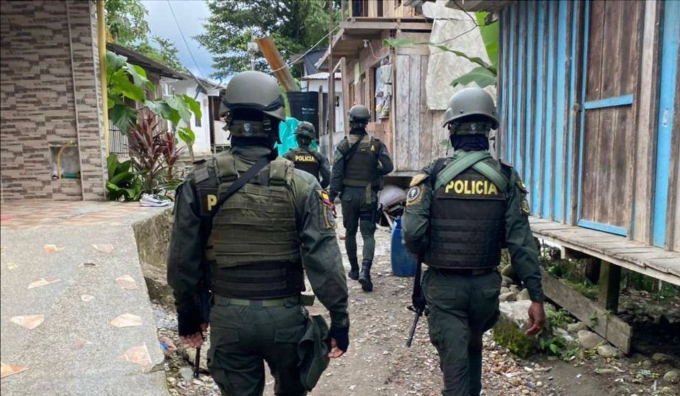 Gobierno responde con despliegue militar al paro armado del ELN en Chocó