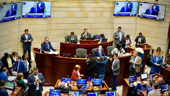 Gobierno Petro alista decreto para convocar consulta popular