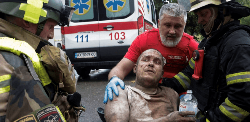 Nuevo ataque aéreo ruso deja al menos tres muertos y 22 heridos en Járkov