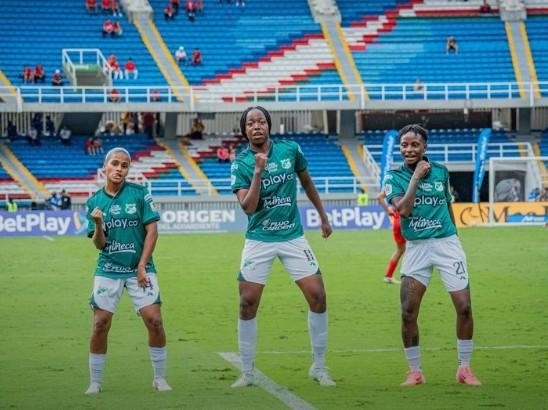 Cali manda en la Liga Femenina tras ganarle el clásico a América