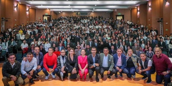 Jóvenes con menos recursos podrán estudiar gracias a nuevo fondo educativo