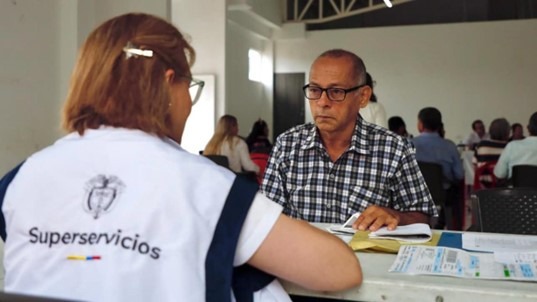 Alcanos comenzó a devolver cobros indebidos a usuarios del servicio de gas