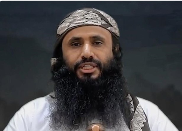 Líder de Al Qaeda en la Península Arábiga llama a musulmanes en EE.UU. a vengarse