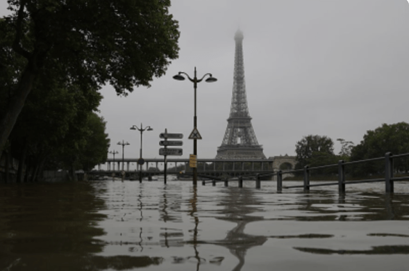 Tormenta en París deja muertos e inundaciones graves