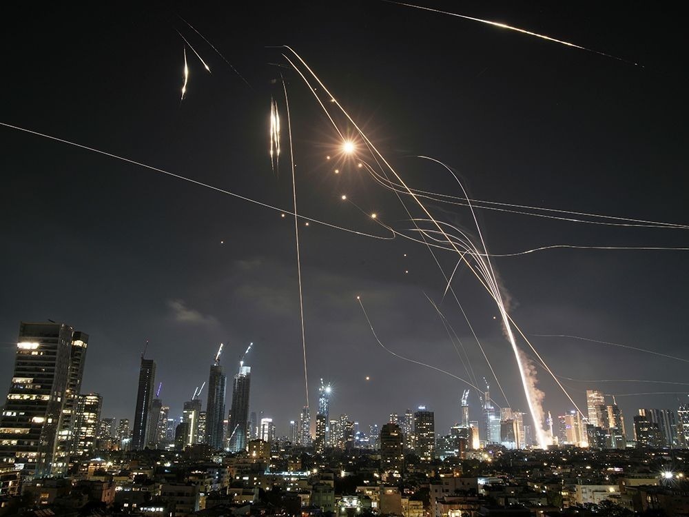 Irán lanza más de 100 misiles contra Israel tras ataques a instalaciones nucleares