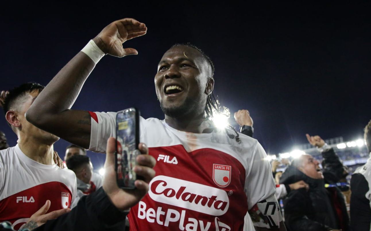 Hugo Rodallega, el alma de Santa Fe: “Demostramos con fútbol y carácter”